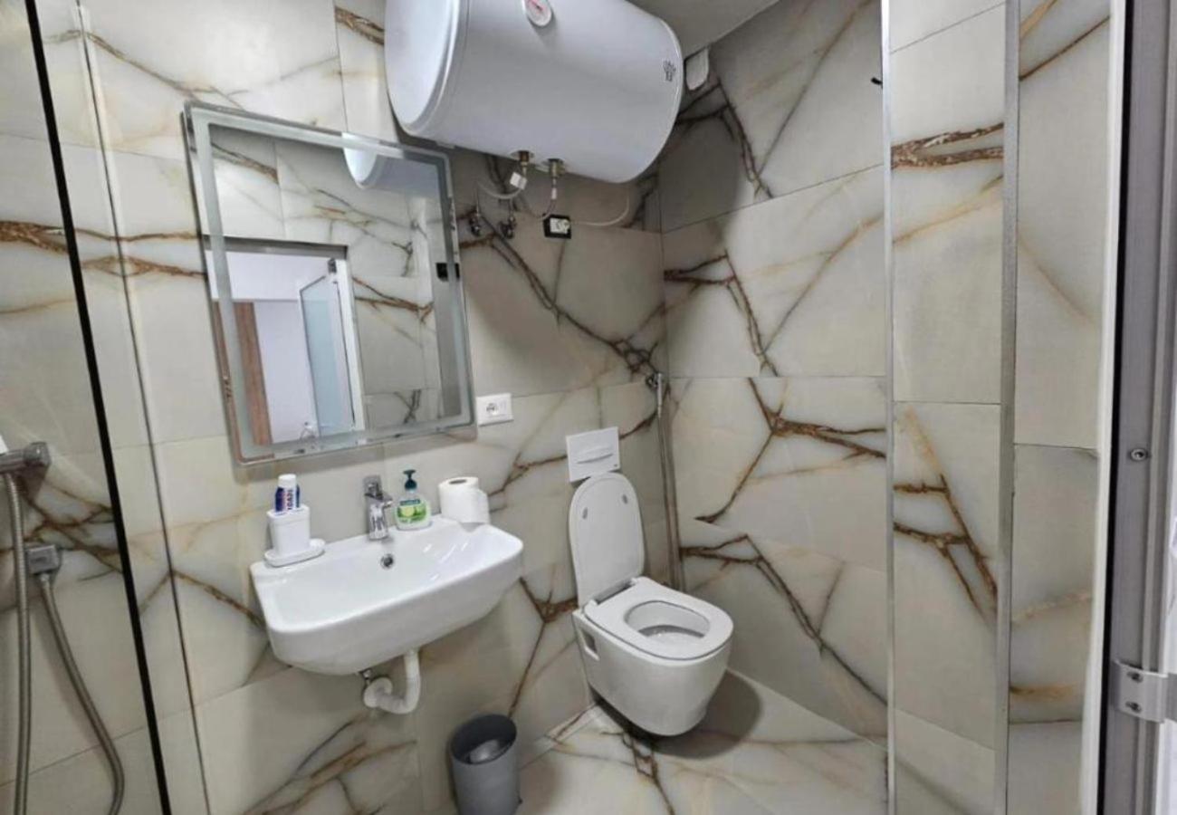 Kalpazo Myslym Shyri Tirana Apartment Exterior foto