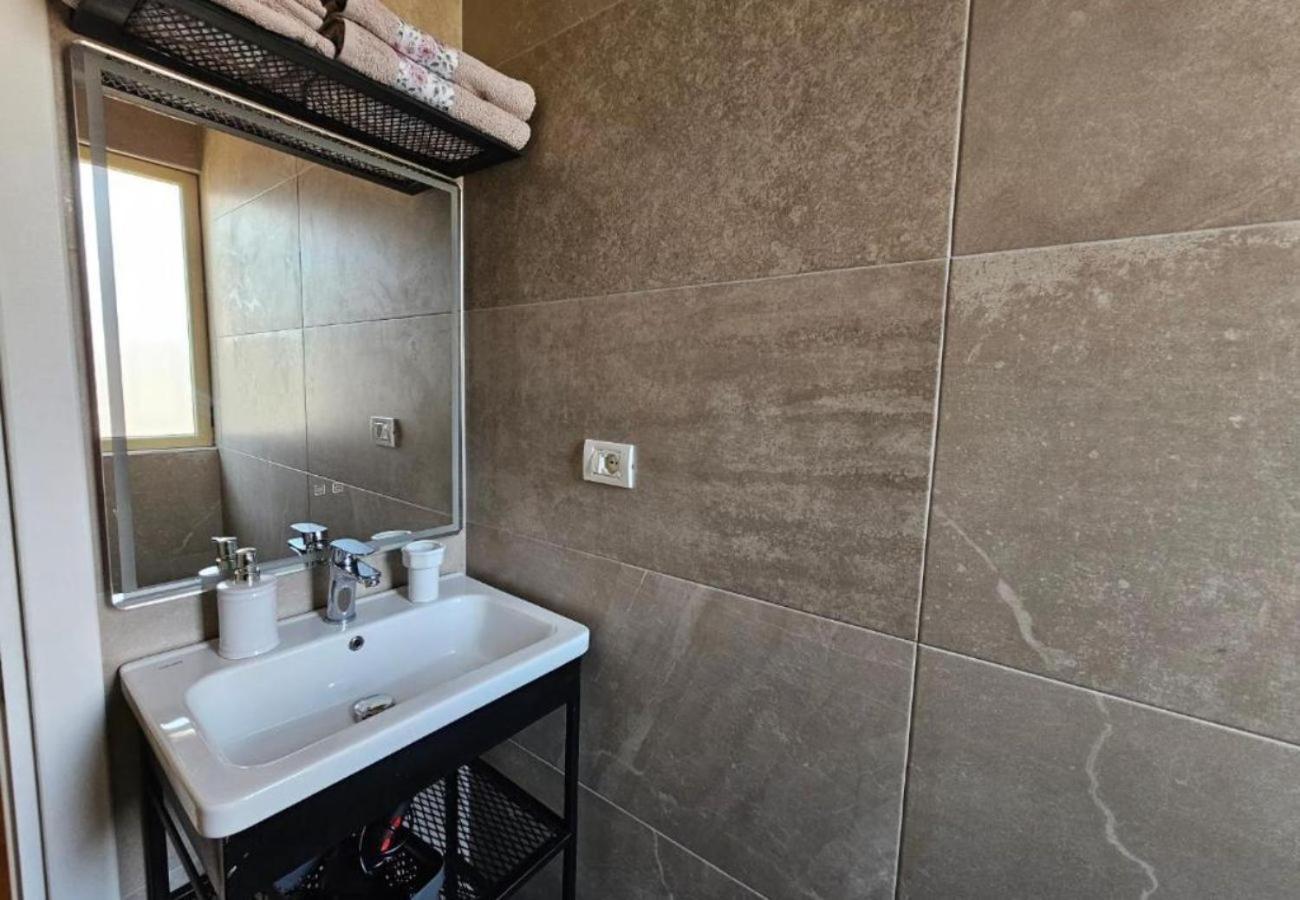 Kalpazo Myslym Shyri Tirana Apartment Exterior foto