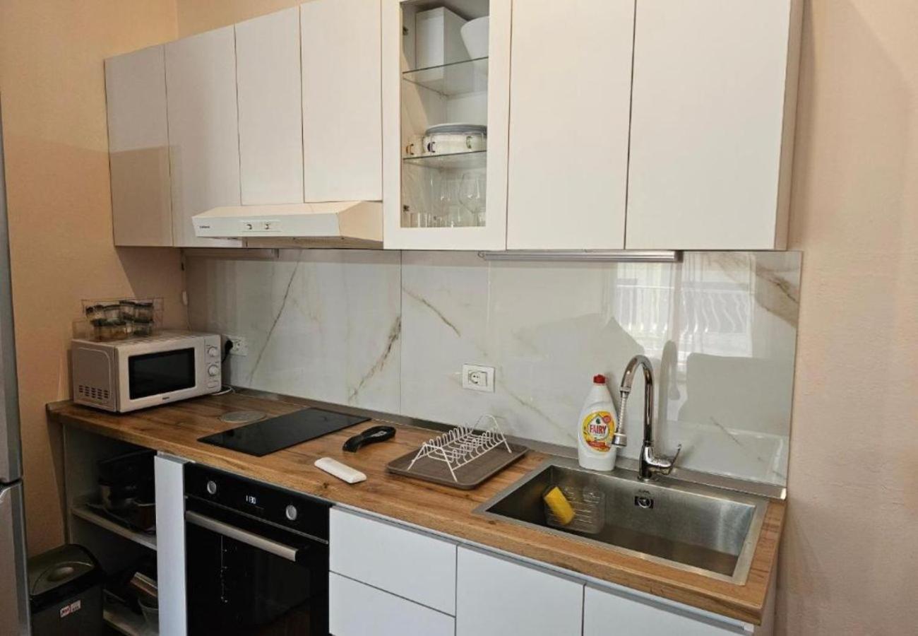 Kalpazo Myslym Shyri Tirana Apartment Exterior foto